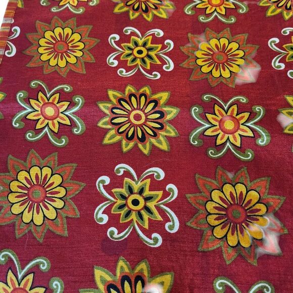 Pier 1 Estrella Set of 4 Reversible Rectangular Placemats | 18.75 x 12.5 in - Picture 2 of 12